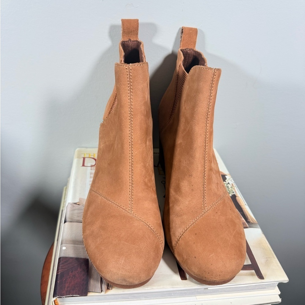 Tom’s Women's Tan Suede Ankle Boots Size 10 - Picture 4 of 14